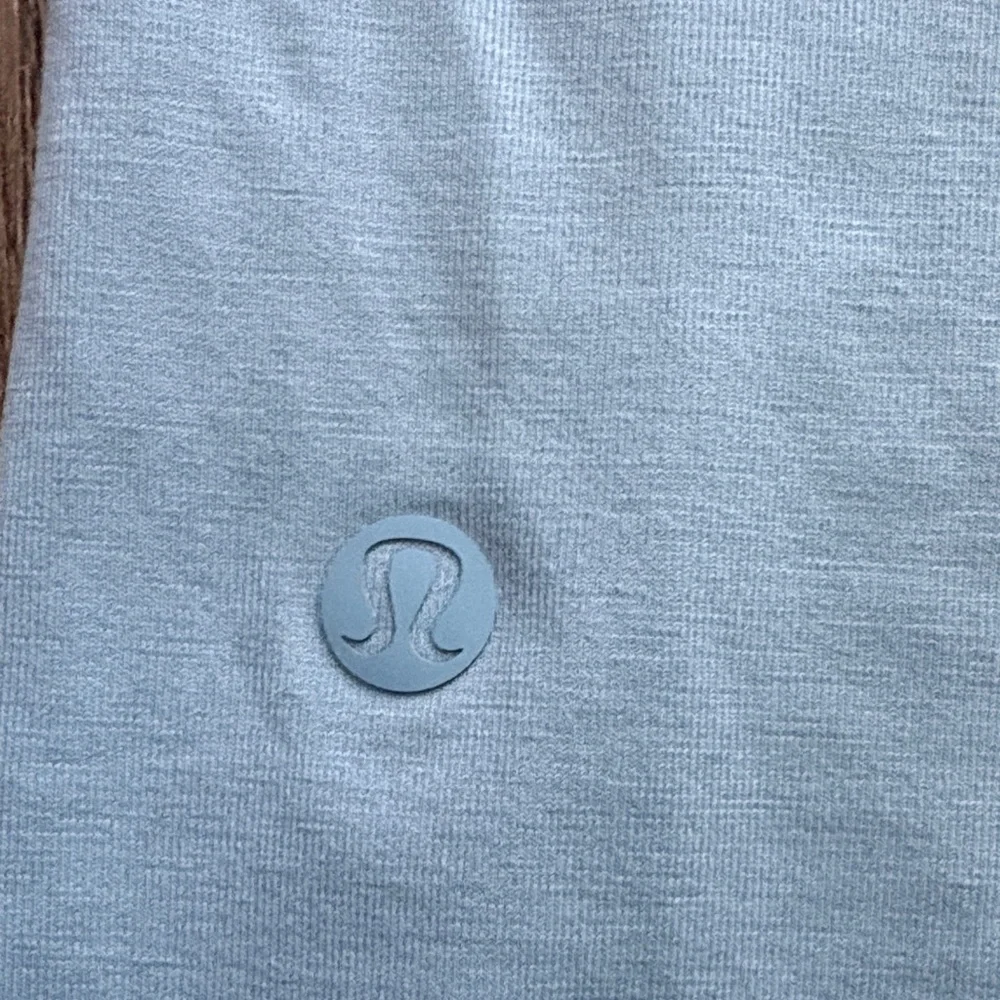 NWOT lululemon athletica Sky Blue Short Sleeve Tee - Picture 3 of 6